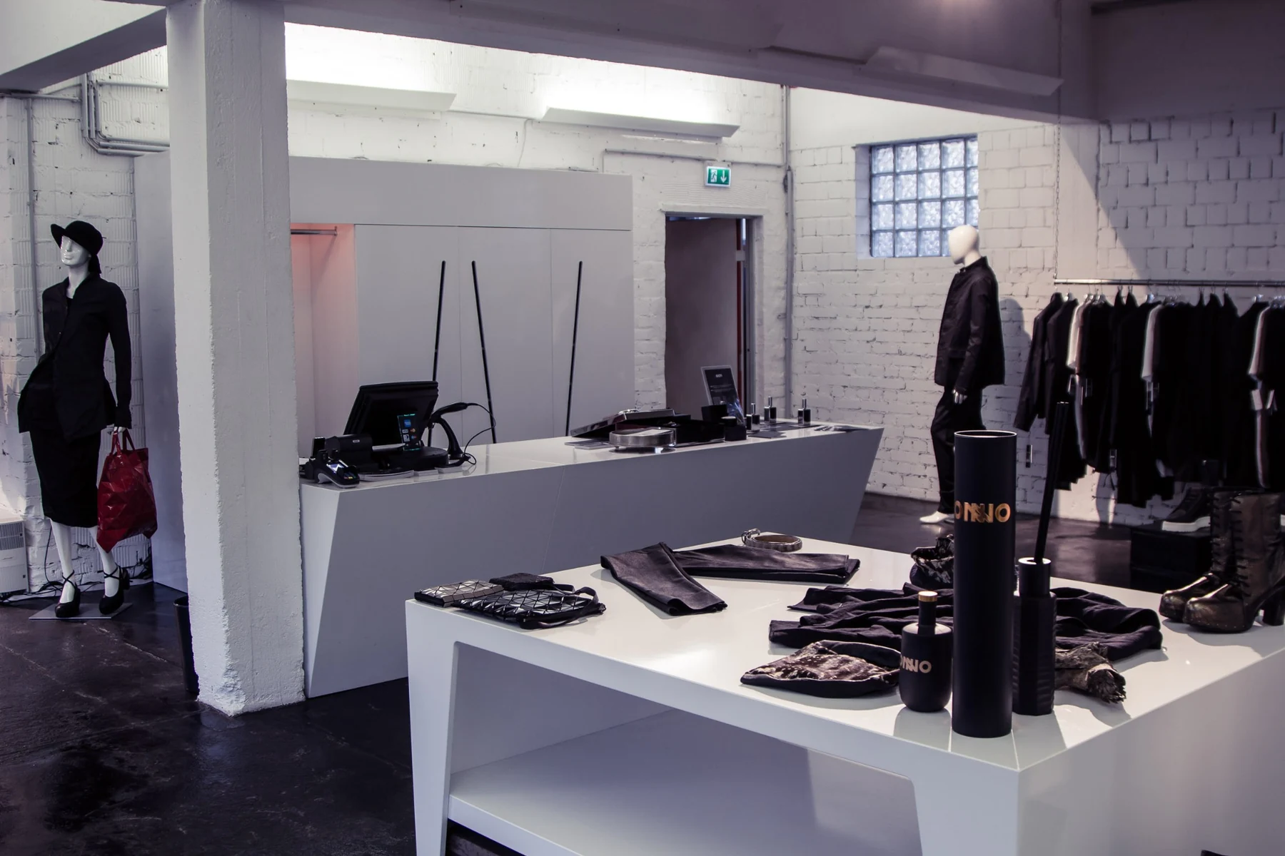 Verkaufstresen und Präsentationsfläche im Luxury Loft Mannheim